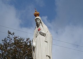 Фігура Матері Божої Фатімської в с. Рокитно